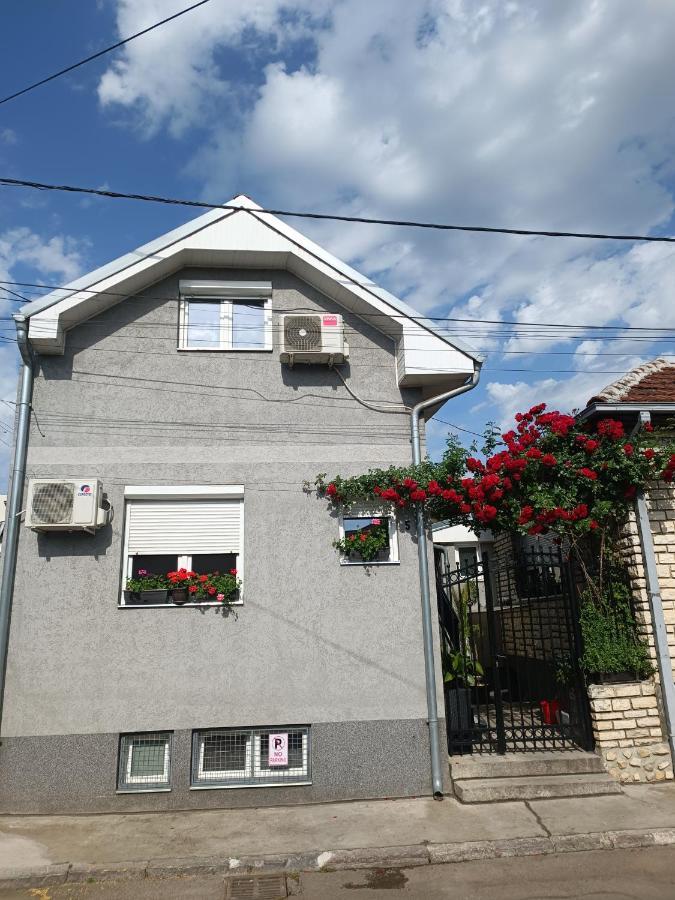 Fortress Apartments Ni Εξωτερικό φωτογραφία