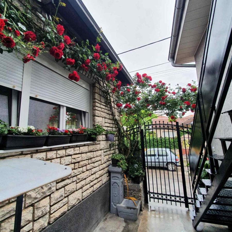 Fortress Apartments Ni Εξωτερικό φωτογραφία